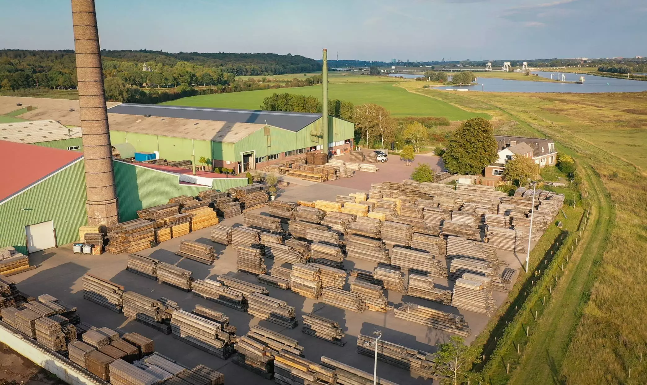 Woodworldwide company overview Frank Pouwer Reclaimed Wood